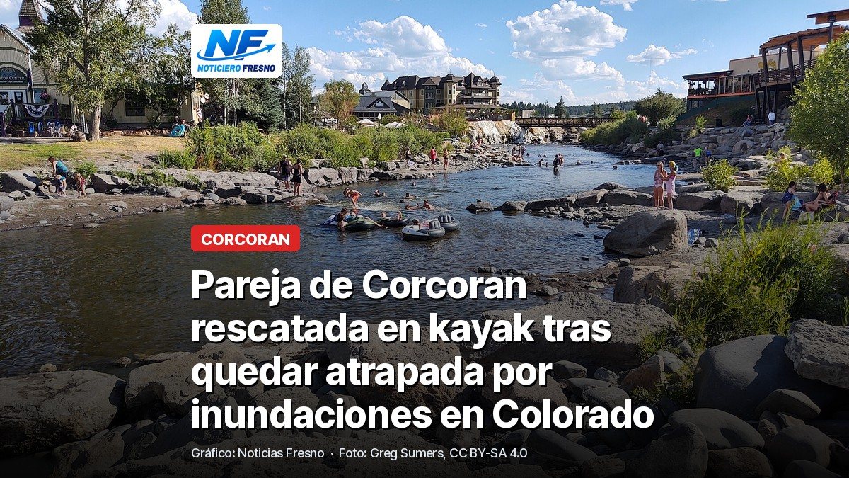 Foto de archivo del río San Juan a su paso por Pagosa Springs, Colorado, en un día de verano, con el titular de la nota; no muestra la inundación