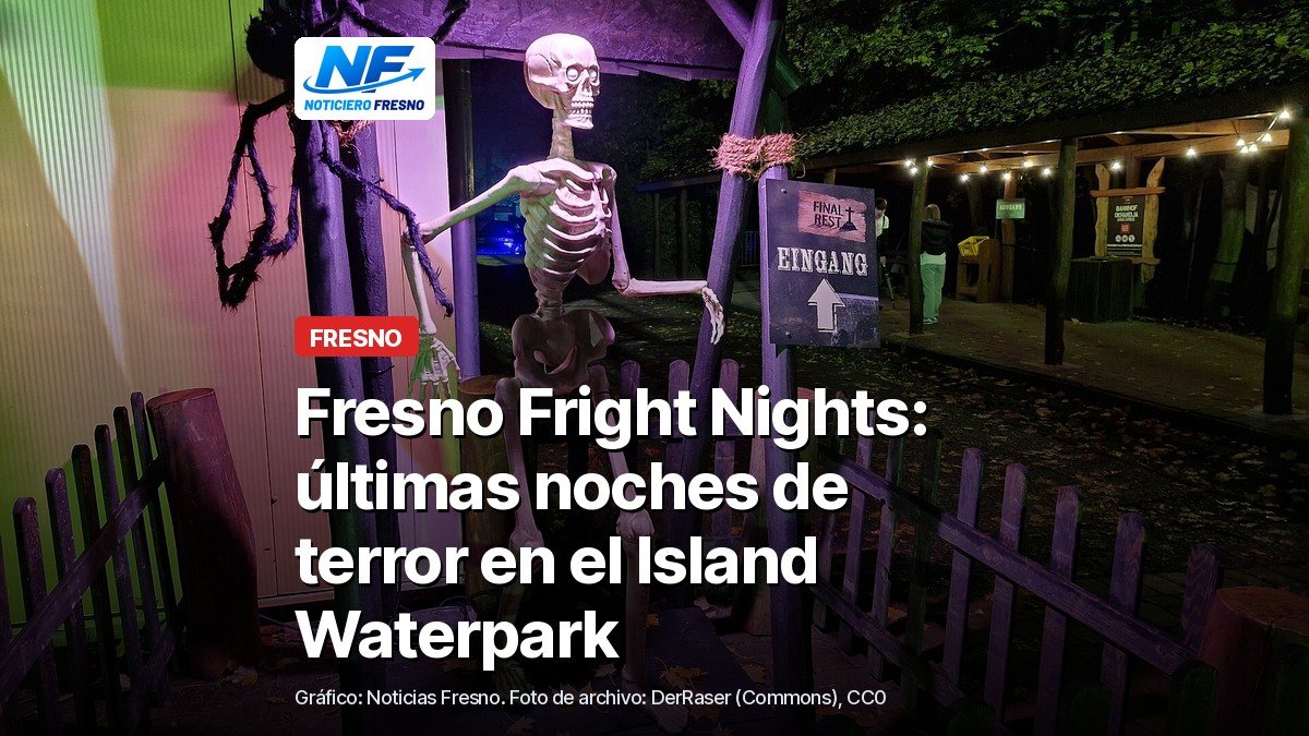 Esqueleto decorativo de Halloween iluminado de noche junto a una cerca de madera, con el titular de la nota