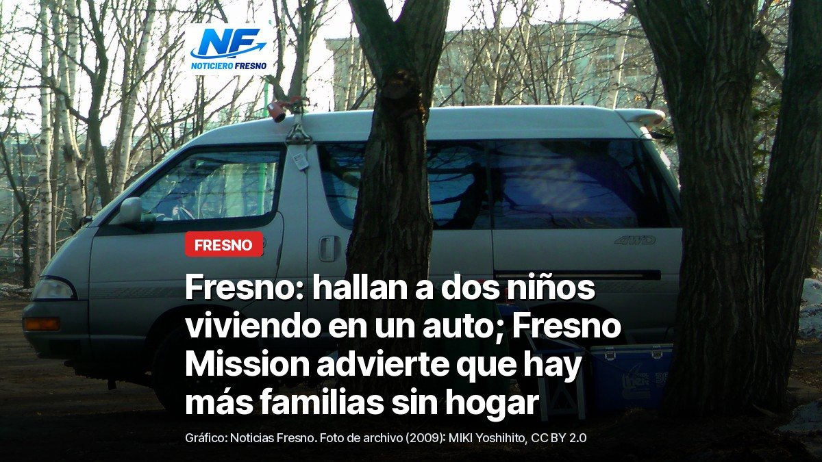 Foto de archivo de una camioneta estacionada entre árboles con una mesa y una hielera al lado, con el titular de la nota; no es del caso ni de Fresno