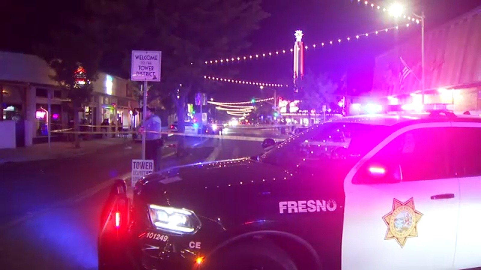 Patrulla de la Policía de Fresno en Olive Avenue, en el Tower District